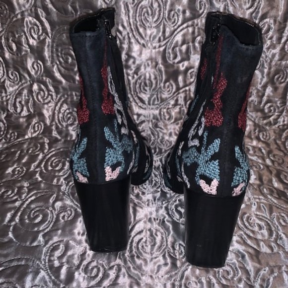 Rebecca Minkoff Black Bojana Boots/Booties - Picture 4 of 4